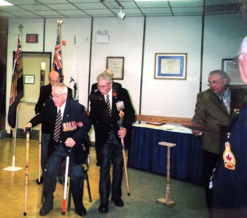 Carving Canes Honor Vets