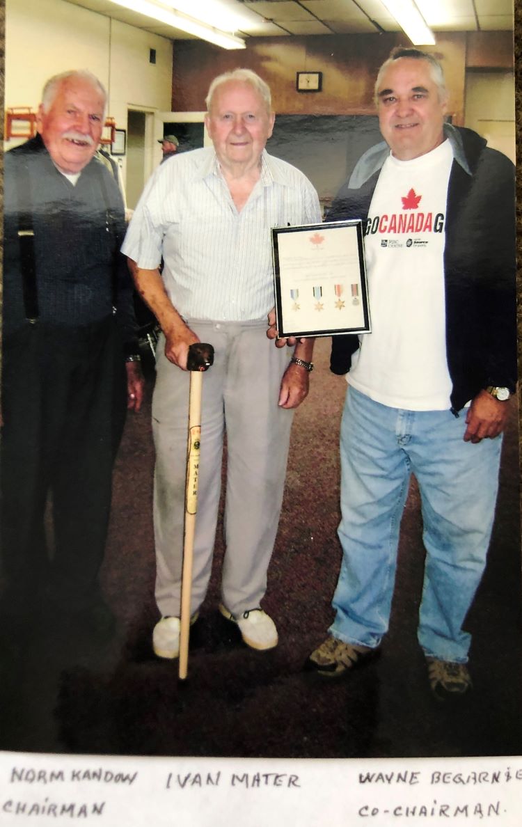 Carving Canes Honor Vets